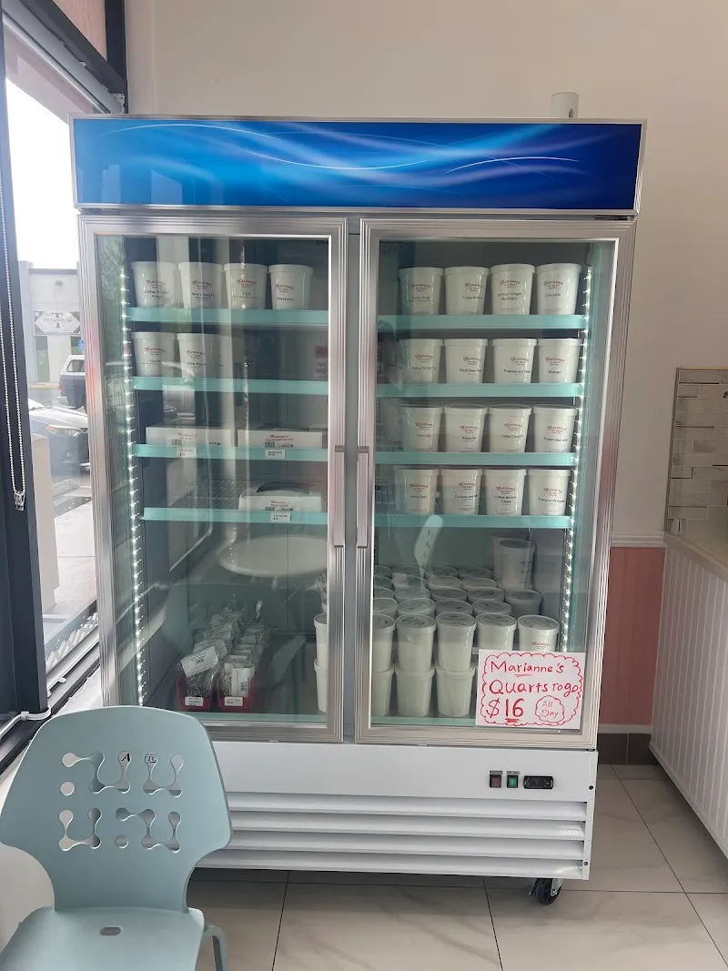 Refrigerated display case with quart ice cream containers to go